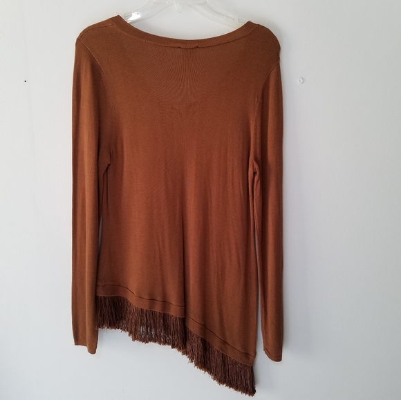 Chicos Fringe A symectral light weight sweater - Picture 2 of 4